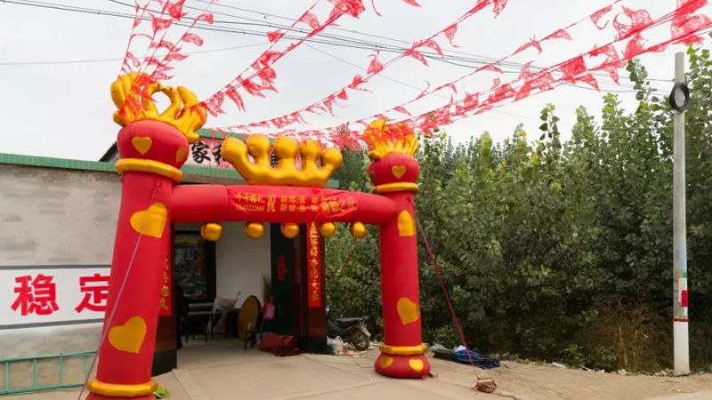 視頻來了！“今天辦婚禮，明天就搬家！”