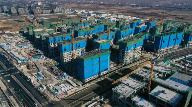 看建雄安丨容東片區2號地塊（XARD-0052宗地）項目主體結構全面封頂