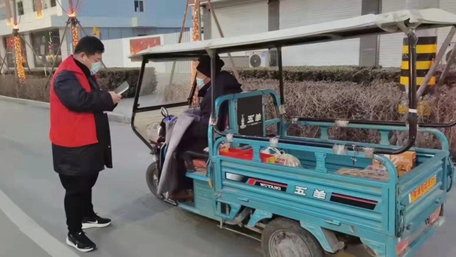 防疫一線的你們，很美！