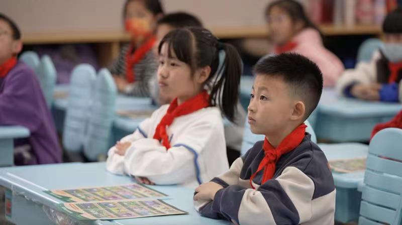 開學第一課“電”亮新學期