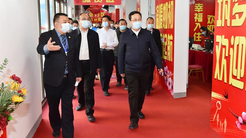 時政播報丨張國華調研容東片區第三批安置房交付準備工作并召開專題會議