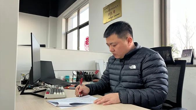 雄安榜樣丨李春風：“春風”化雨護安全 鐵面無私守質量