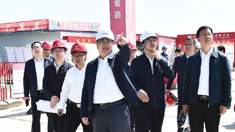 張國(guó)華在容西片區(qū)、昝崗片區(qū)調(diào)研重點(diǎn)項(xiàng)目建設(shè)參加“大走訪(fǎng)——問(wèn)題解決月”活動(dòng)